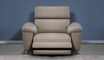 Forza Ultimate Smart Technology Armchair